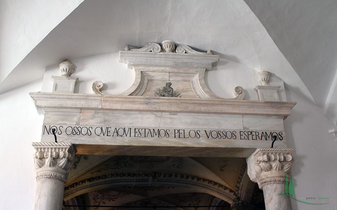 Capela dos Ossos, Évora, Portugal